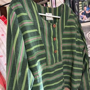 Pamut Apparel size XL top. I believe it is a woven cotton.